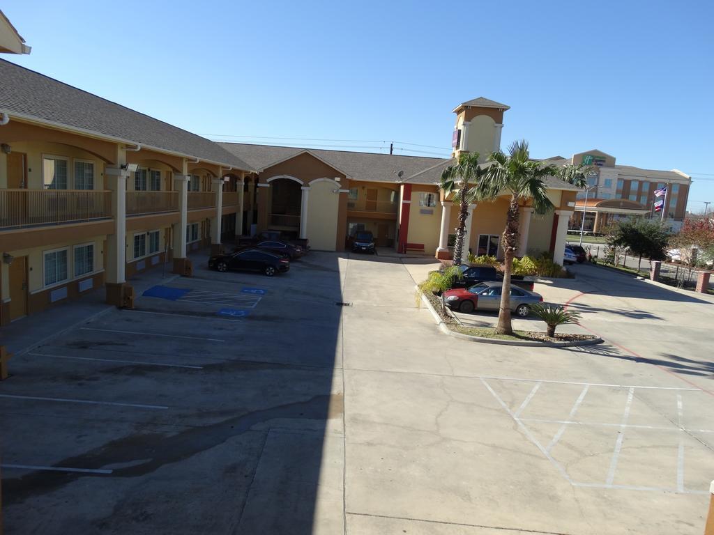 Regency Inn & Suites - Baytown Εξωτερικό φωτογραφία