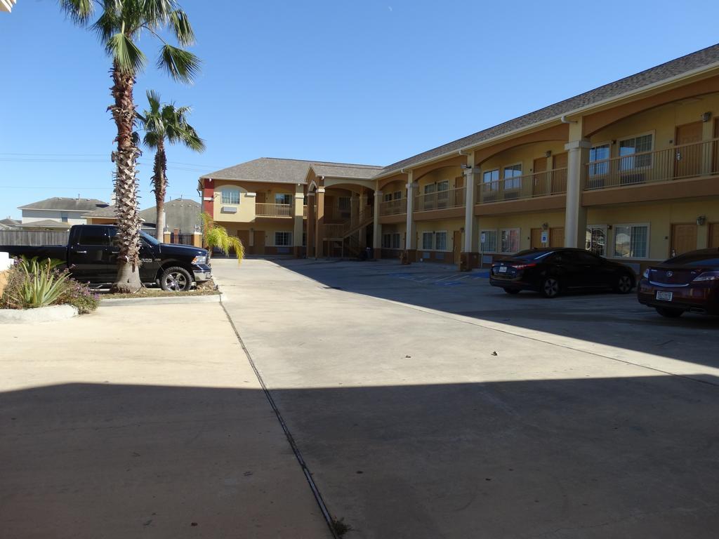 Regency Inn & Suites - Baytown Εξωτερικό φωτογραφία