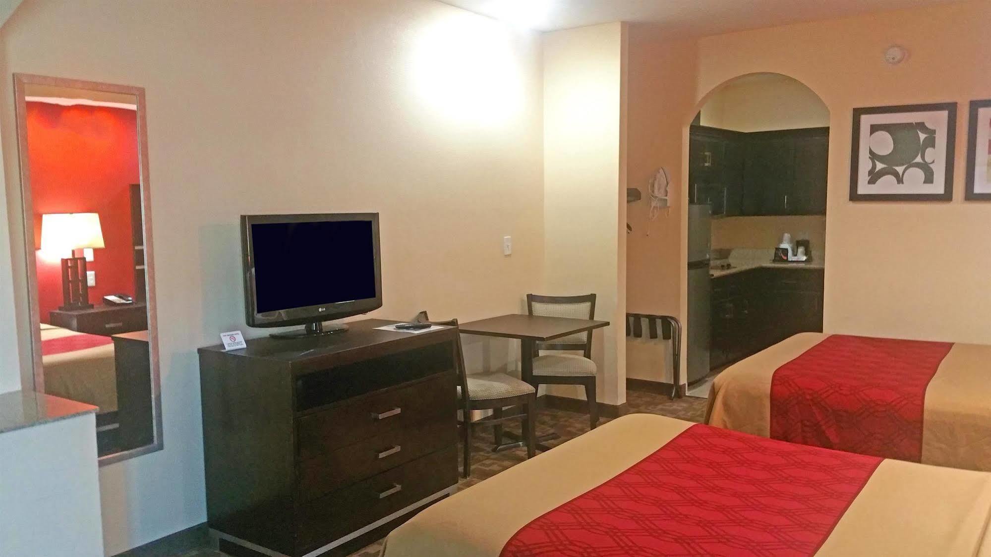 Regency Inn & Suites - Baytown Εξωτερικό φωτογραφία