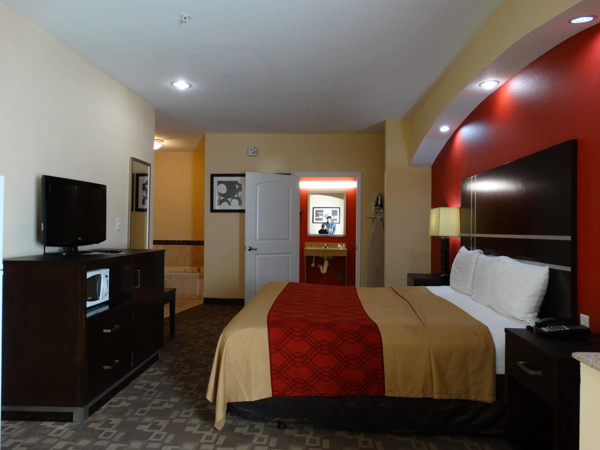 Regency Inn & Suites - Baytown Εξωτερικό φωτογραφία