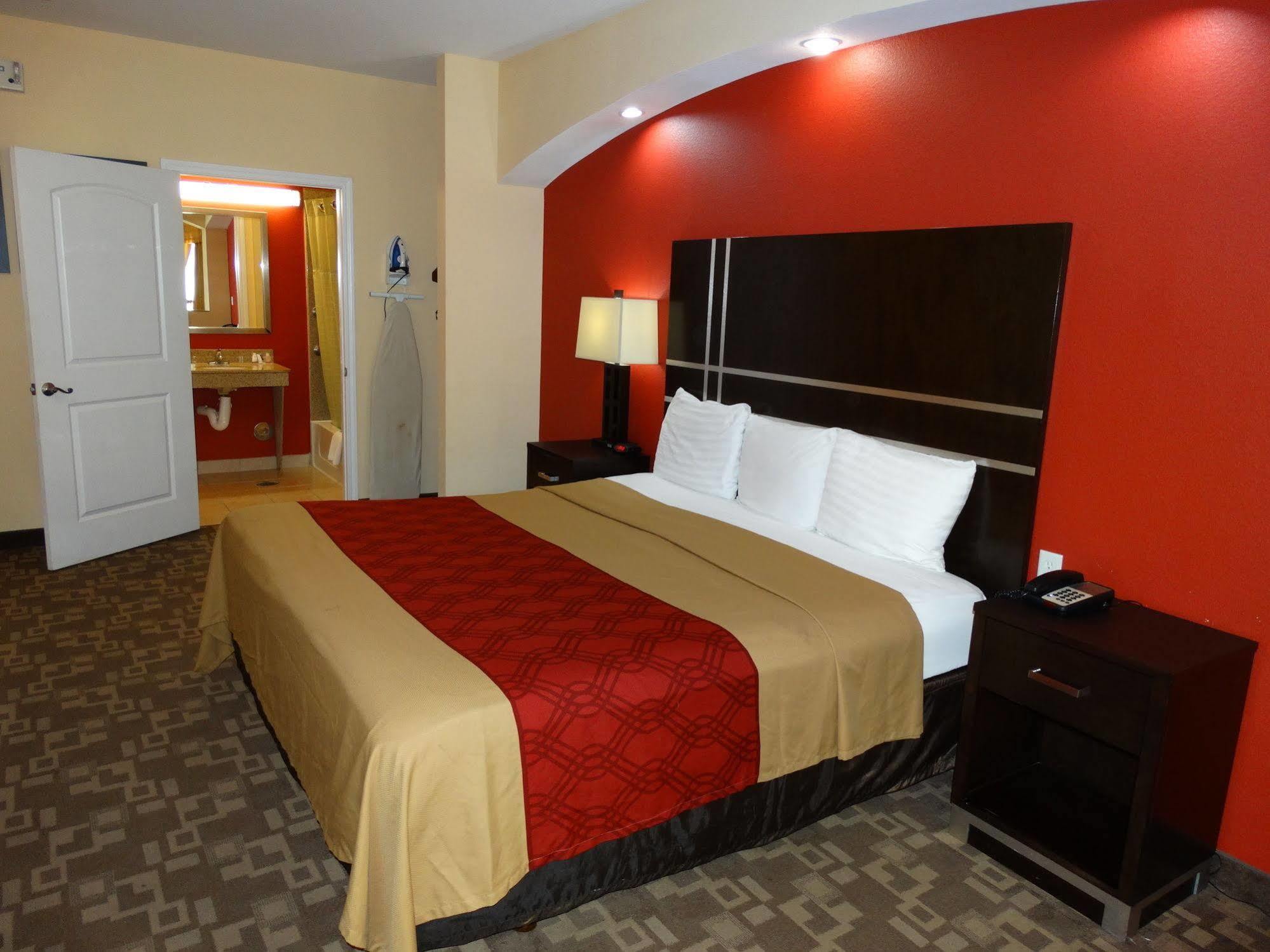 Regency Inn & Suites - Baytown Εξωτερικό φωτογραφία