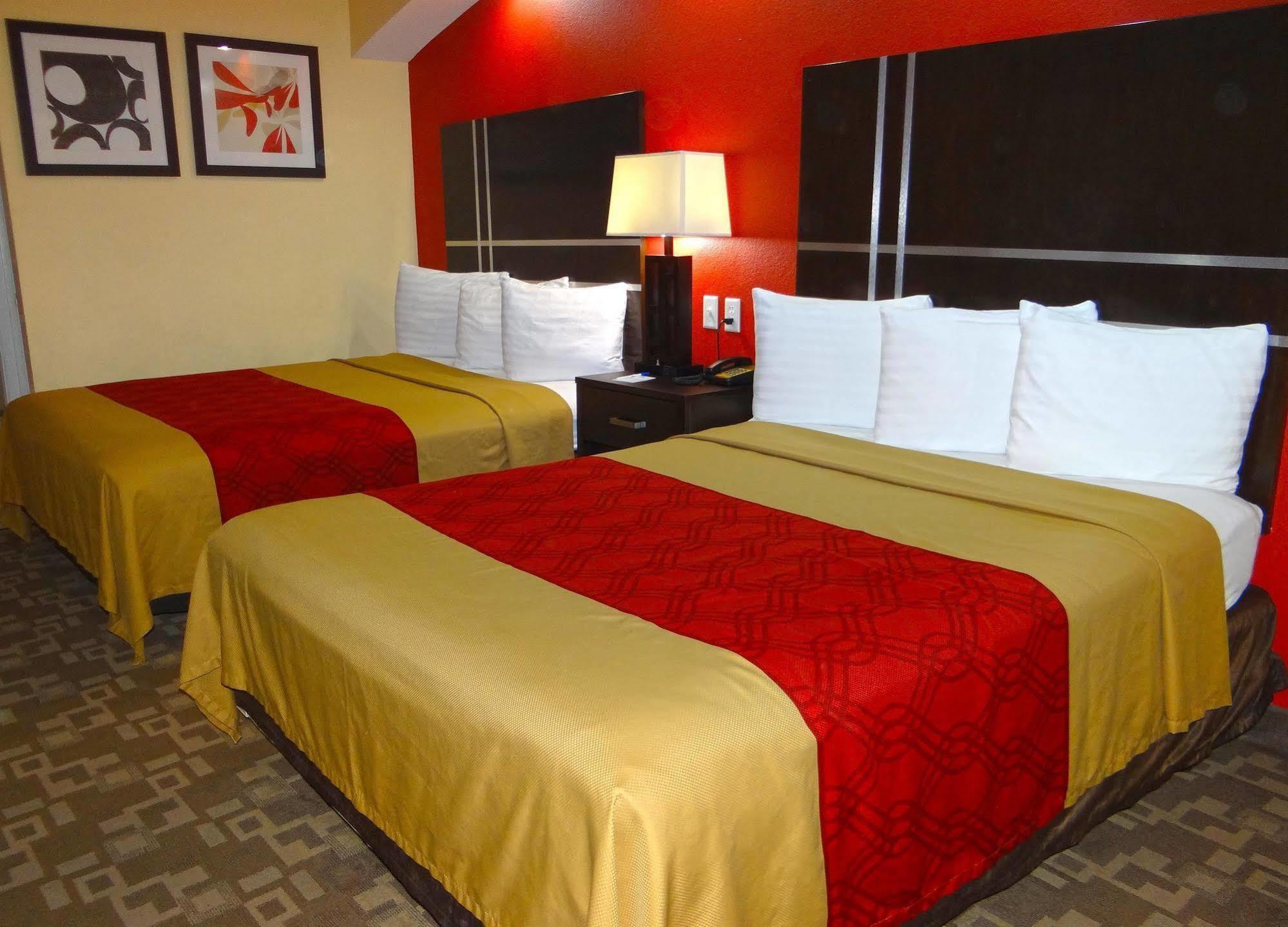 Regency Inn & Suites - Baytown Εξωτερικό φωτογραφία