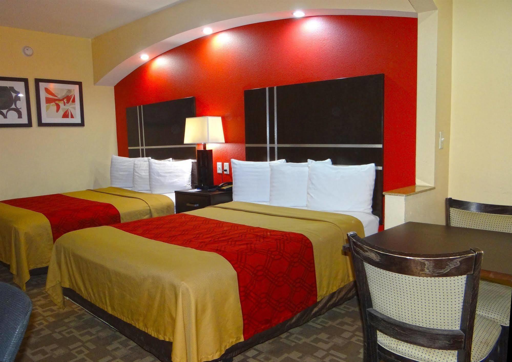 Regency Inn & Suites - Baytown Εξωτερικό φωτογραφία