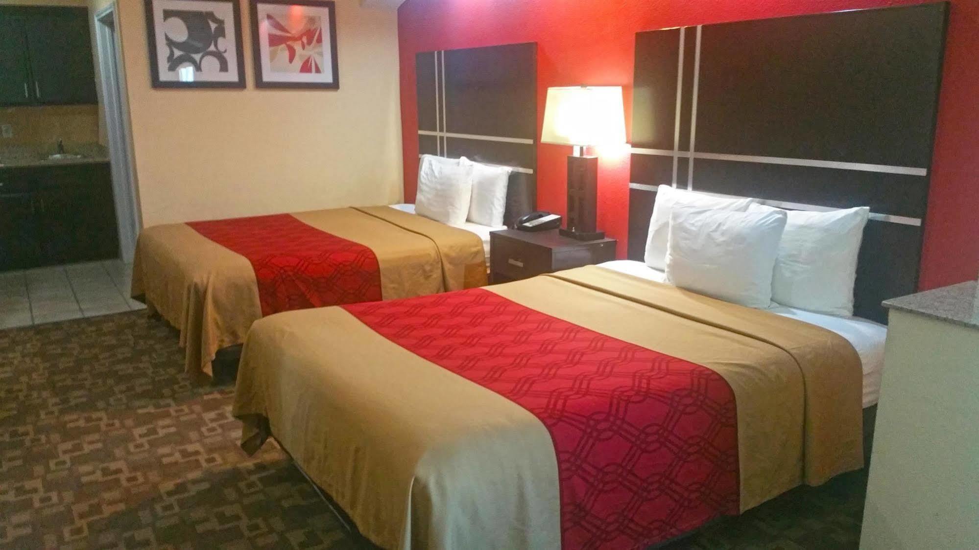 Regency Inn & Suites - Baytown Εξωτερικό φωτογραφία