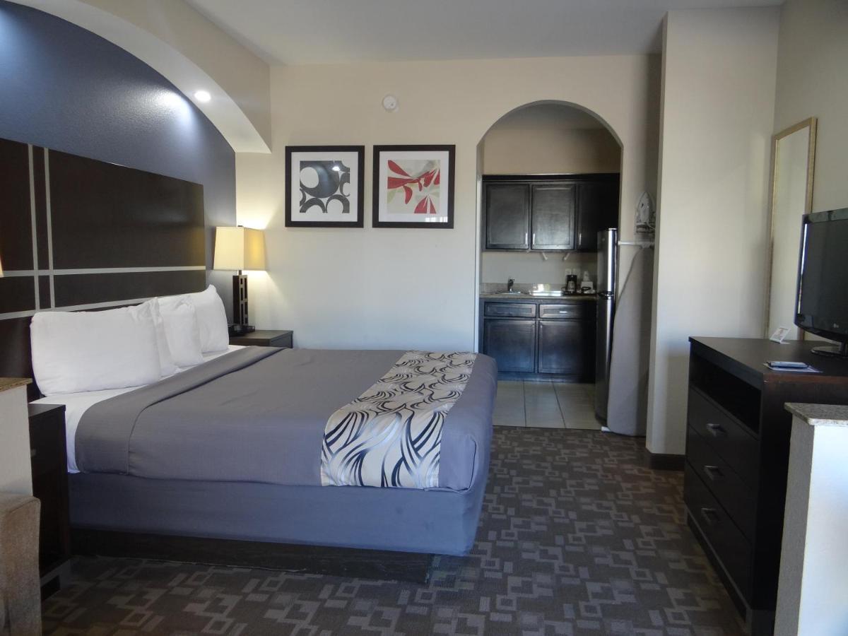 Regency Inn & Suites - Baytown Εξωτερικό φωτογραφία